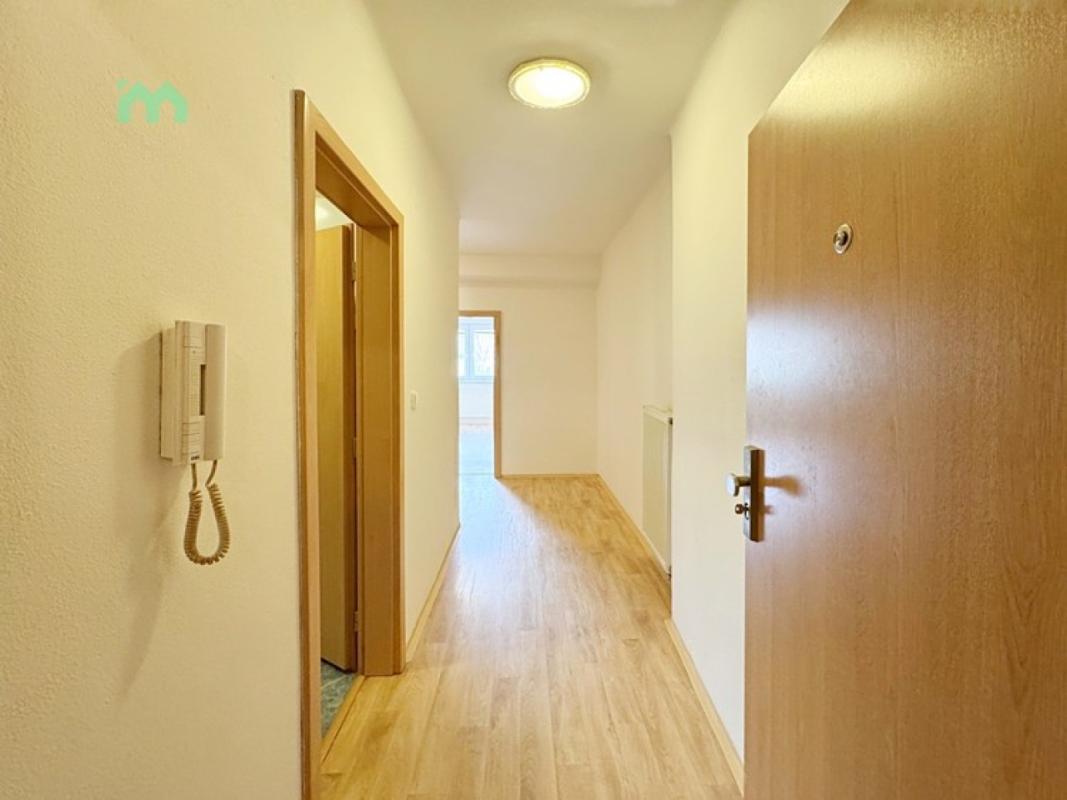 Pronájem bytu 2+1 60 m² — fotografie 4