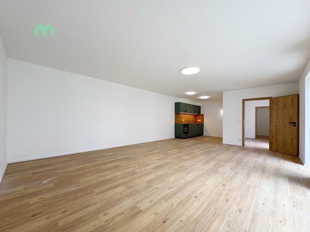 Pronájem bytu 2+kk 81 m² — fotografie 10