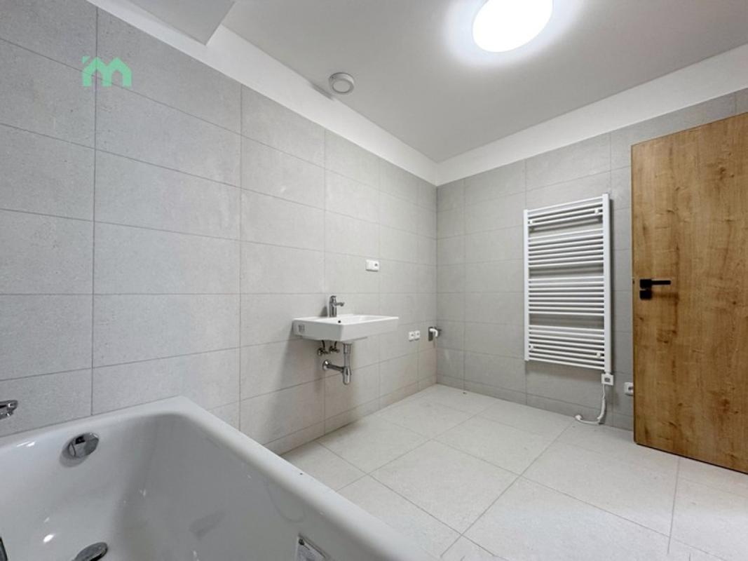 Pronájem bytu 2+kk 81 m² — fotografie 20