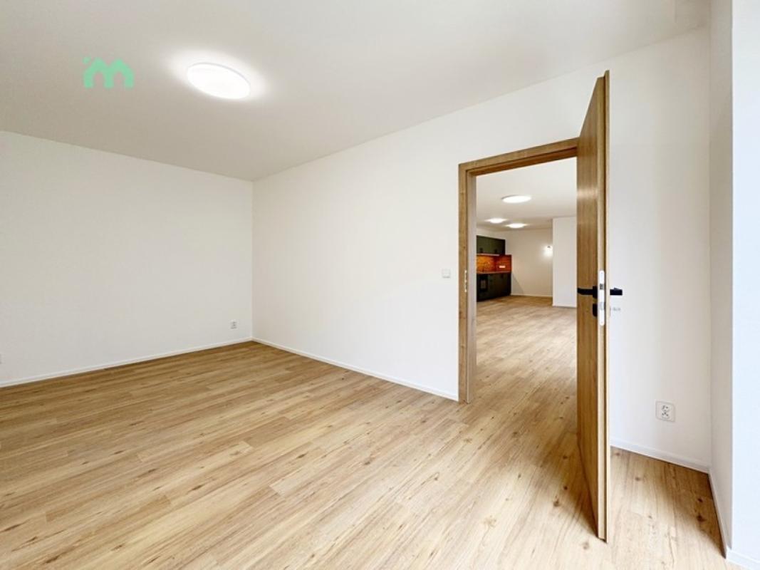 Pronájem bytu 2+kk 81 m² — fotografie 22