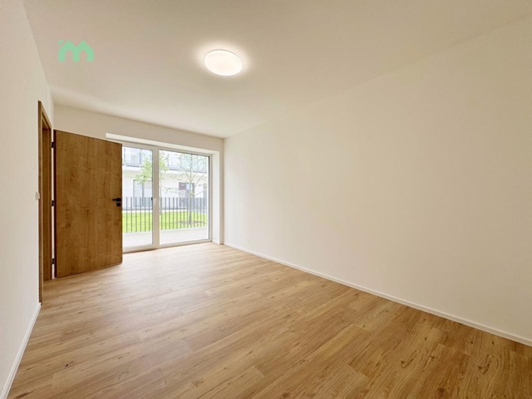 Pronájem bytu 2+kk 81 m² — fotografie 24
