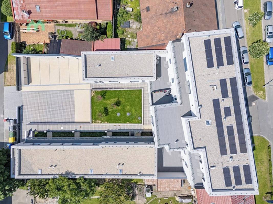 Pronájem bytu 2+kk 81 m² — fotografie 27