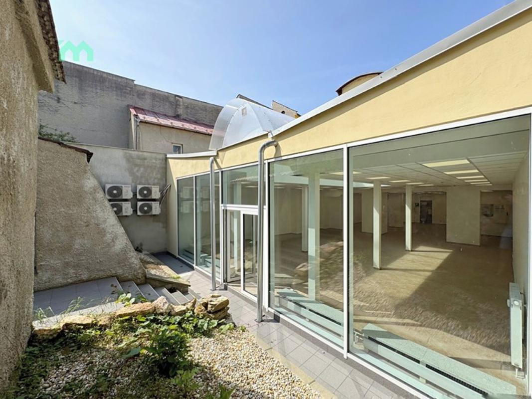 Pronájem obchodního prostoru 250 m² — fotografie 14