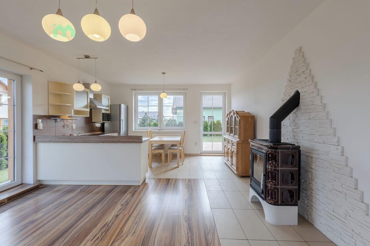 Prodej rodinného domu 106 m², pozemek 420 m² — fotografie 4
