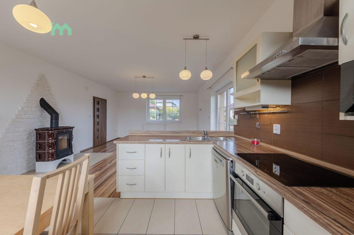 Prodej rodinného domu 106 m², pozemek 420 m² — fotografie 8