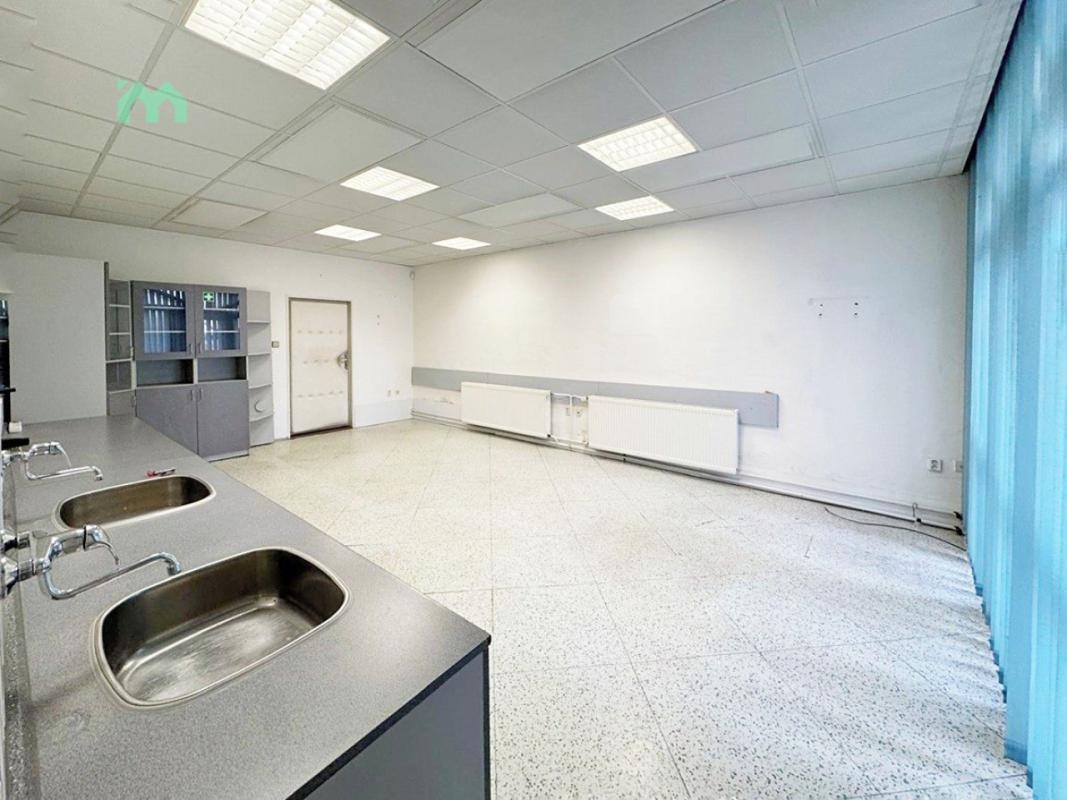 Pronájem ordinace 56 m² — fotografie 8