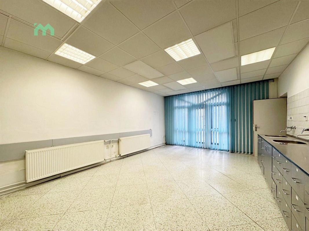 Pronájem ordinace 56 m² — fotografie 9