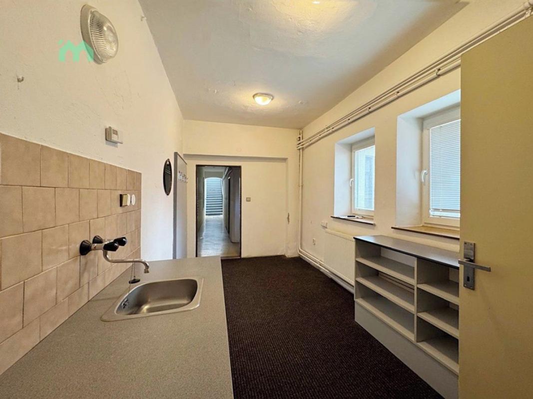 Pronájem ordinace 56 m² — fotografie 11