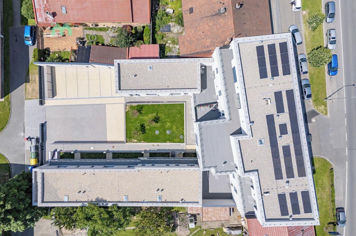 Pronájem bytu 2+kk 41 m² — fotografie 28