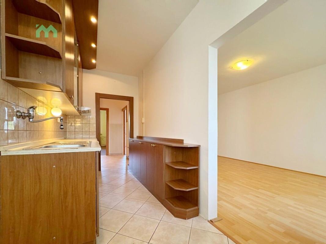 Pronájem bytu 3+1 72 m² — fotografie 8