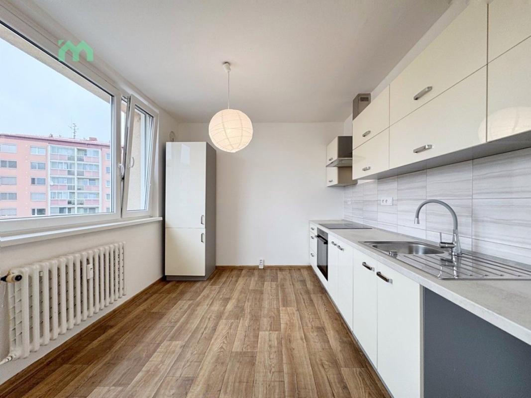 Pronájem bytu 3+1 68 m² — fotografie 3