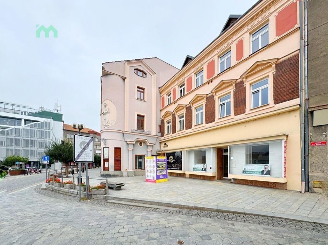 Pronájem kanceláře 100 m² — fotografie 2